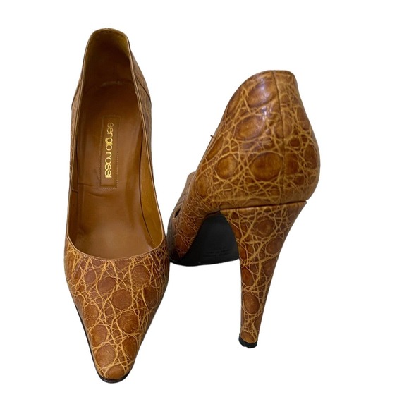 Sergio Rossi‎ Alligator Pointed Pumps 4" Italy Leather Rare size 38.5" - Picture 2 of 9